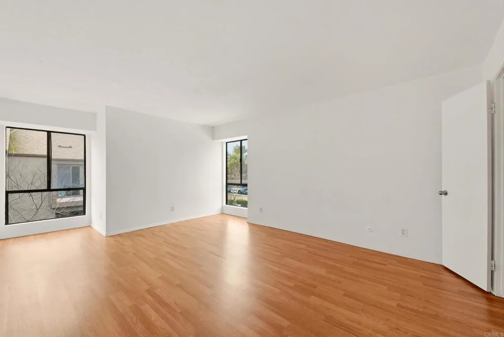 https://cdn.realtyfeed.com/cdn/127/306616243/93a4be652764ed388c725968605a190e.webp