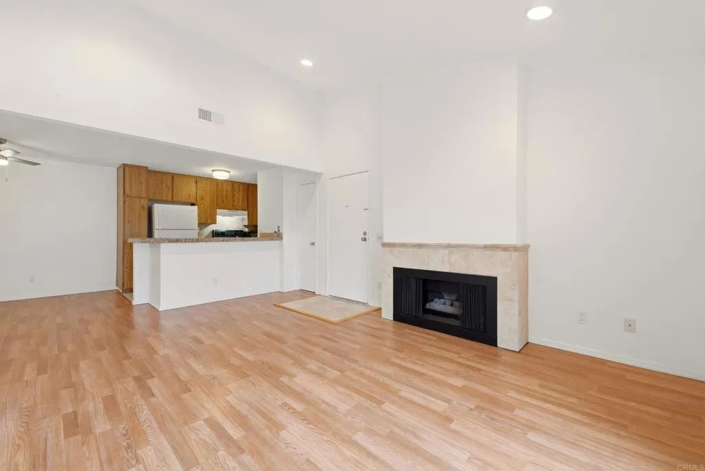 https://cdn.realtyfeed.com/cdn/127/306616243/a1453bb0674ab8c38cc10e30a9f0b480.webp