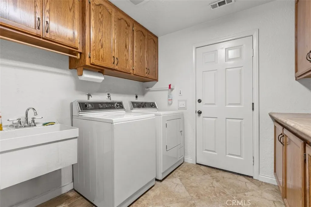 https://cdn.realtyfeed.com/cdn/127/306616308/9841d3a016adf5e745ca936324c83f29.webp