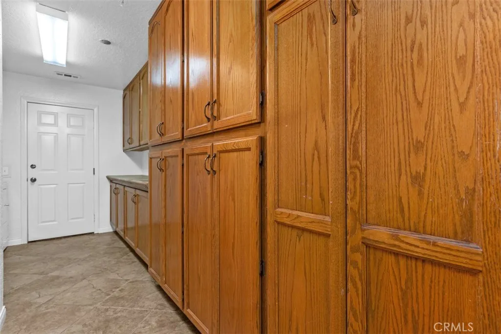 https://cdn.realtyfeed.com/cdn/127/306616308/99c10875a847f5eca33411960510c57b.webp