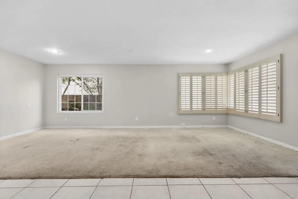https://cdn.realtyfeed.com/cdn/127/306616318/3a18ac8d5c532cb3921eabc91892d0fe.webp