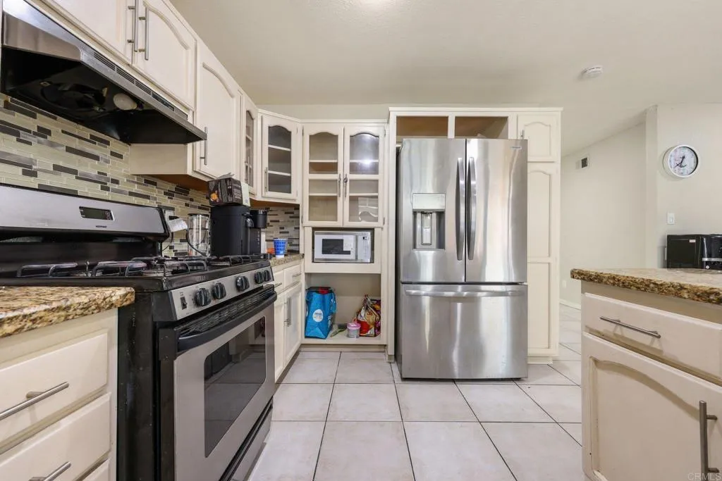https://cdn.realtyfeed.com/cdn/127/306616318/c44e87c18b124c500001558bf774bef0.webp