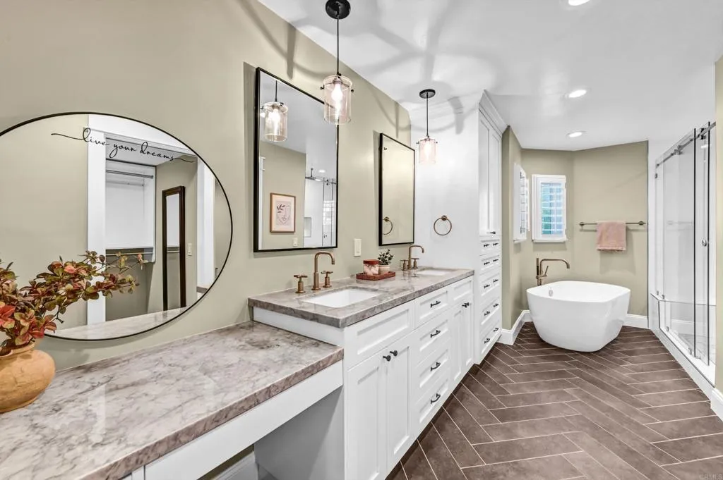 https://cdn.realtyfeed.com/cdn/127/306616364/7d65ae4a34ce915e47a5690e580af737.webp