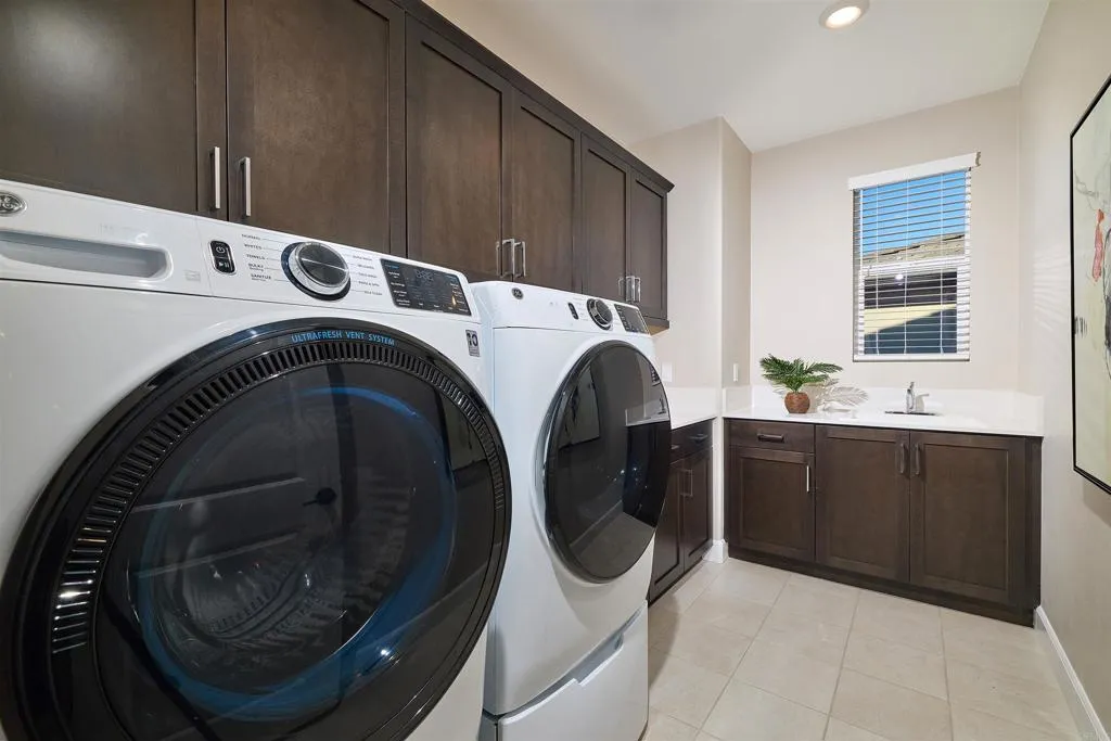 https://cdn.realtyfeed.com/cdn/127/306616371/07fba238c0912b79e404289fb8cbaeed.webp