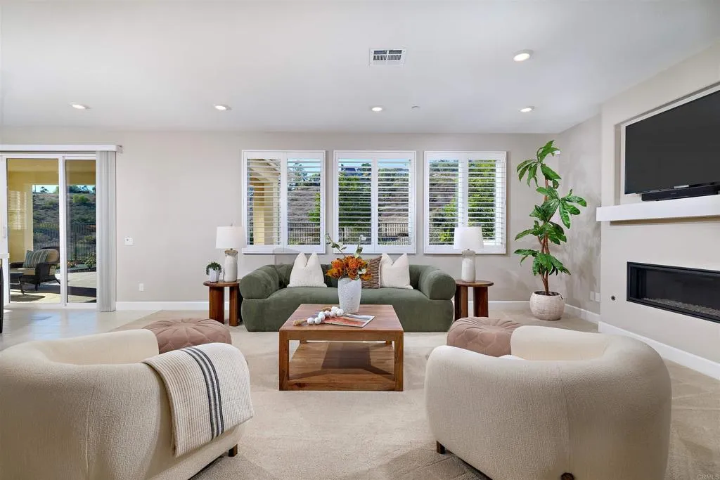 https://cdn.realtyfeed.com/cdn/127/306616371/3ea8b56776fb0b8622b7404677378e17.webp