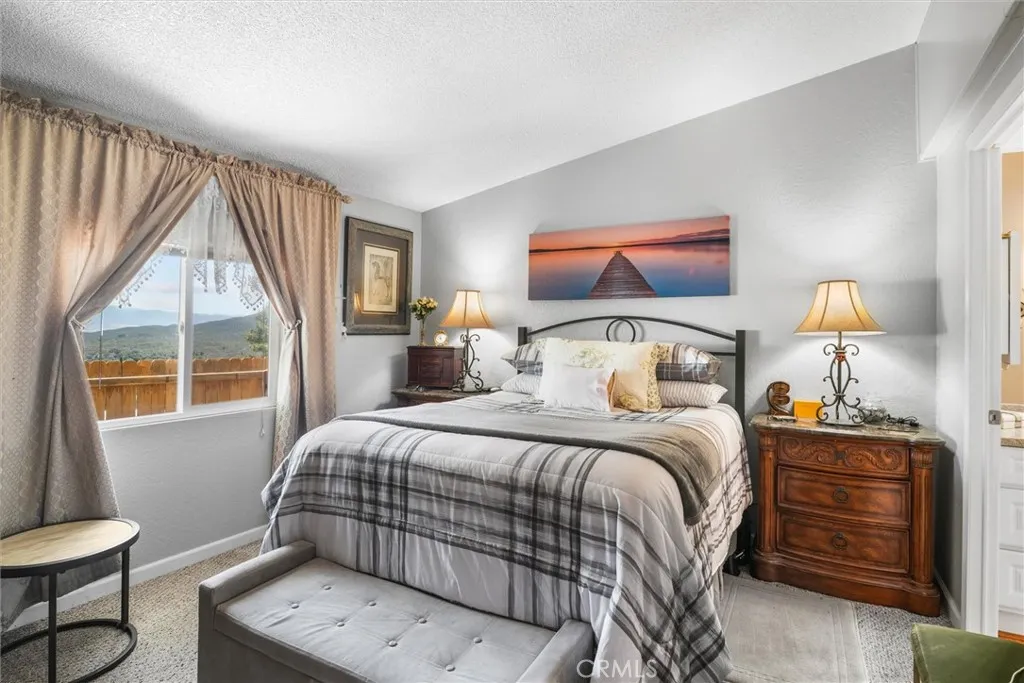 https://cdn.realtyfeed.com/cdn/127/306616373/4da0f1db4996d27fc9a9c1679a802a24.webp