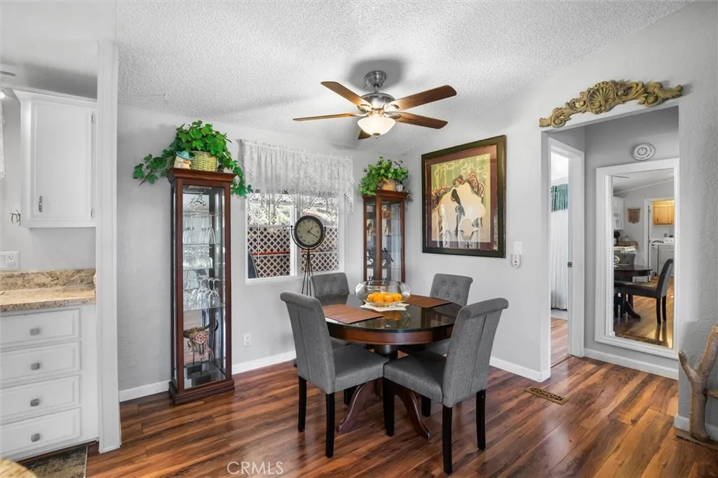 https://cdn.realtyfeed.com/cdn/127/306616373/ab2e3a9bc6df164e79056de850ab1906.webp