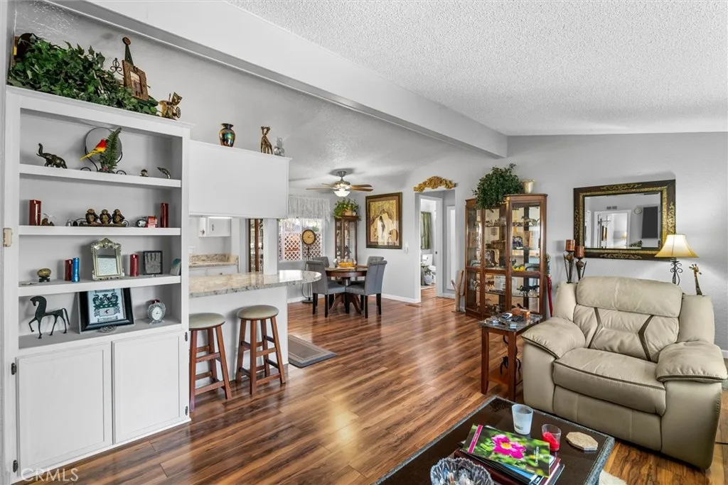https://cdn.realtyfeed.com/cdn/127/306616373/beb6dc431068dda504f6a8b49ed8a1a1.webp