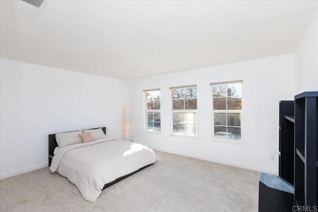 https://cdn.realtyfeed.com/cdn/127/306616420/06ffab50ff4f7d348e18f1b59bd5f442.webp