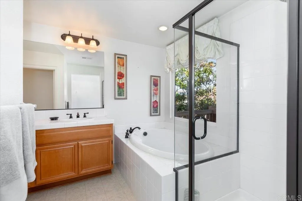 https://cdn.realtyfeed.com/cdn/127/306616420/3b1c854c3505c7054ddf636d7a3897a3.webp
