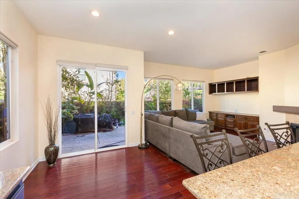 https://cdn.realtyfeed.com/cdn/127/306616420/4c2c6b4729dd73fb3b8a4daf87047285.webp