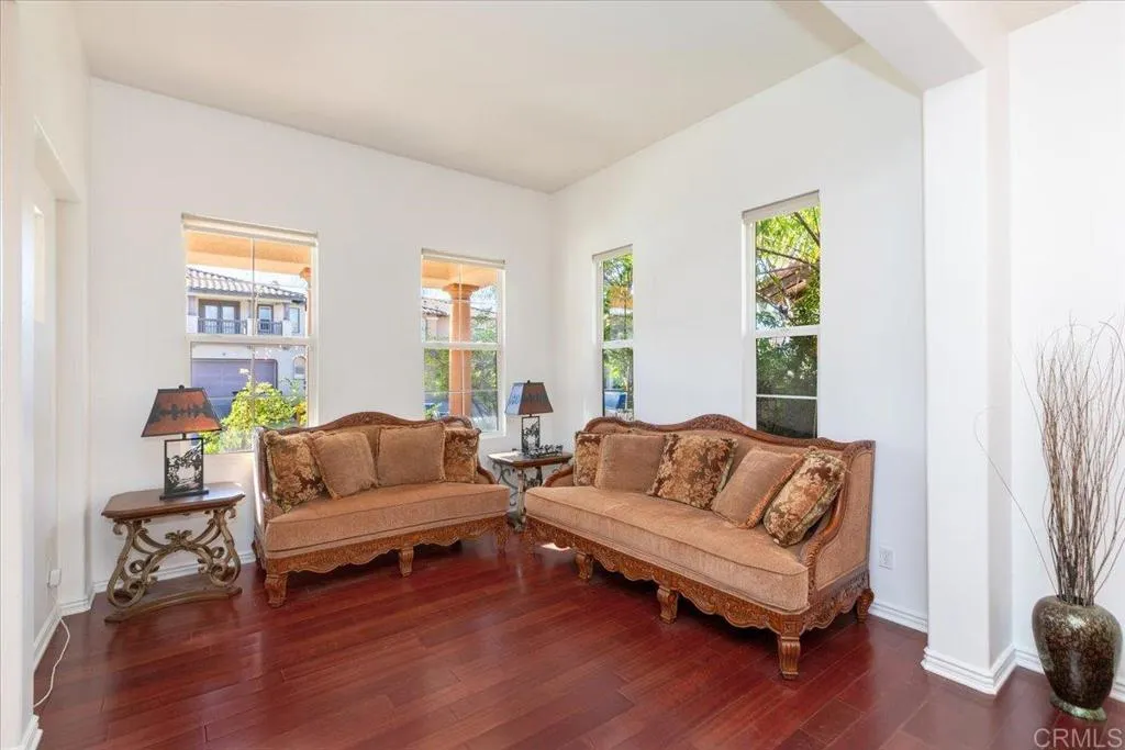 https://cdn.realtyfeed.com/cdn/127/306616420/50e63e33b02b82a9004511959931e6d1.webp
