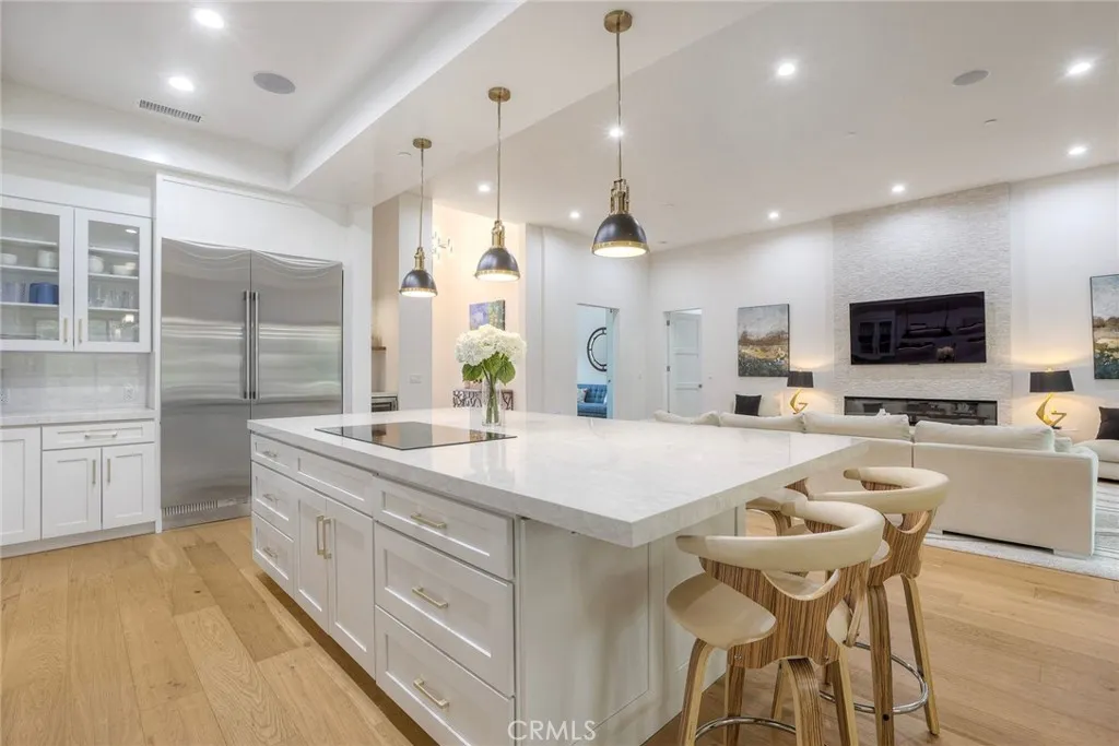 https://cdn.realtyfeed.com/cdn/127/306616450/2d95b5e3059a55a97d51e0a7e04d5faf.webp