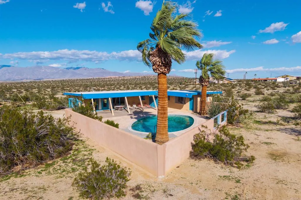 https://cdn.realtyfeed.com/cdn/127/306616464/4f3267153723bec60d165a33351c724a.webp