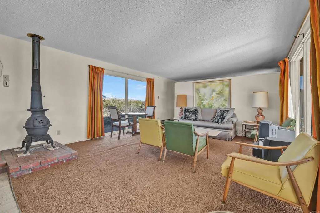 https://cdn.realtyfeed.com/cdn/127/306616464/d010f7e6d513164b909e53a239b590ba.webp