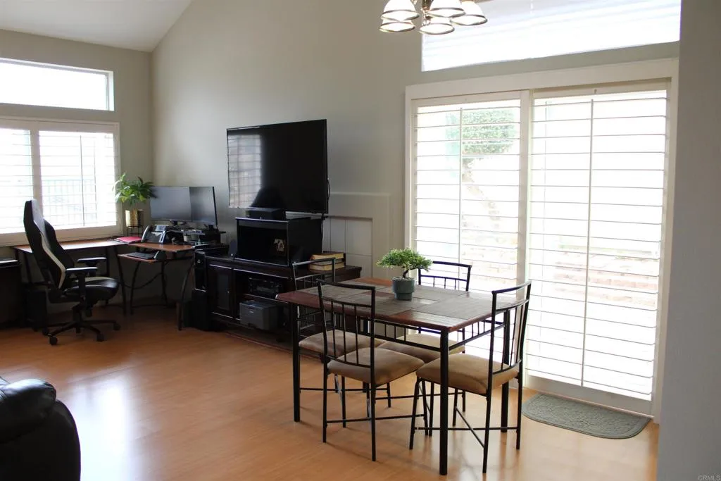 https://cdn.realtyfeed.com/cdn/127/306616497/b3ac64d6e8202a4d6e34141e29ef6213.webp