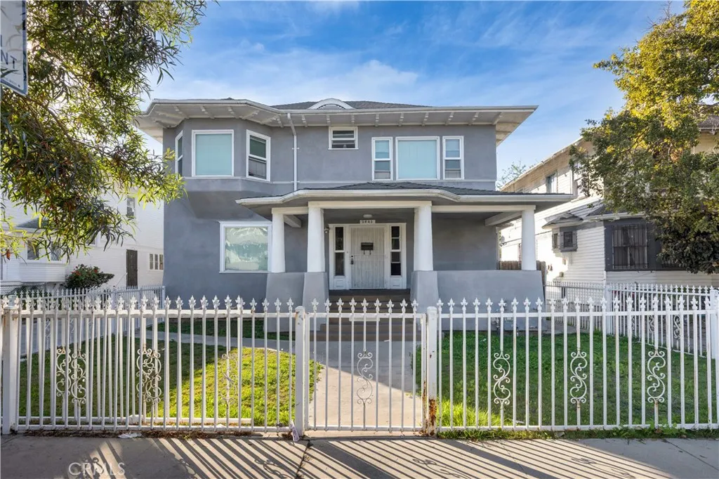 2641 S Catalina Street