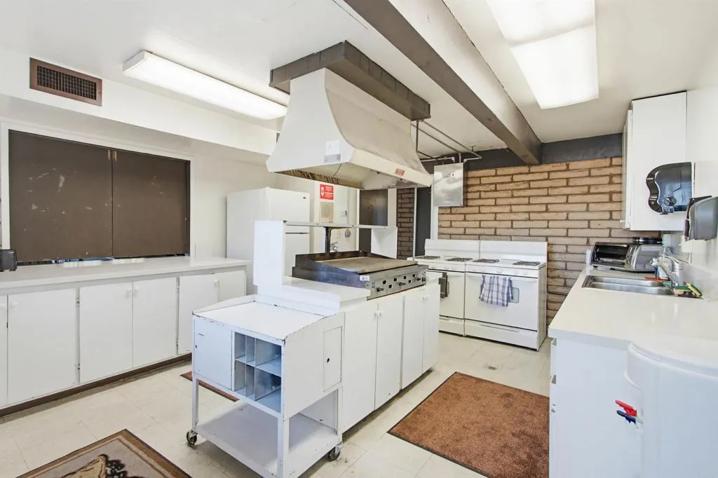 https://cdn.realtyfeed.com/cdn/127/306616543/38d8136378e6af32358b5e88834c6a73.webp