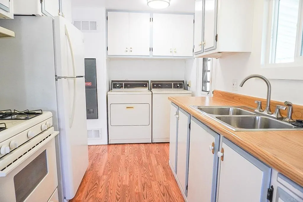 https://cdn.realtyfeed.com/cdn/127/306616566/aa4b6e5a21090b0413e53813654e17dc.webp