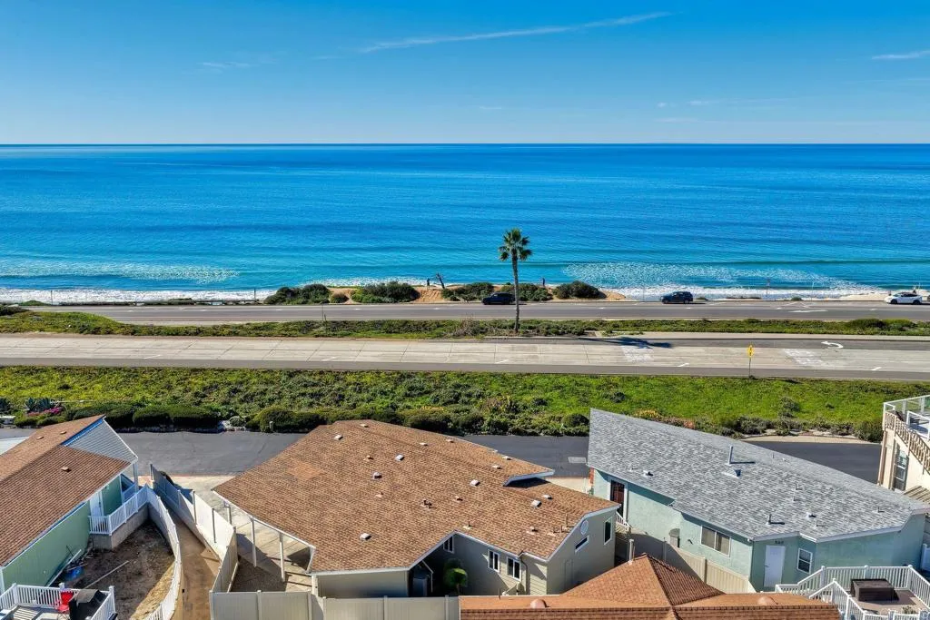 https://cdn.realtyfeed.com/cdn/127/306616595/2f0c94113aab1174f83524817011aca0.webp