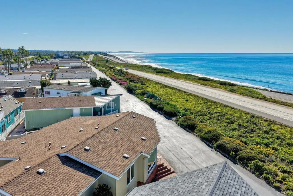 https://cdn.realtyfeed.com/cdn/127/306616595/3d193b9c096d759ad1a90f7307516015.webp