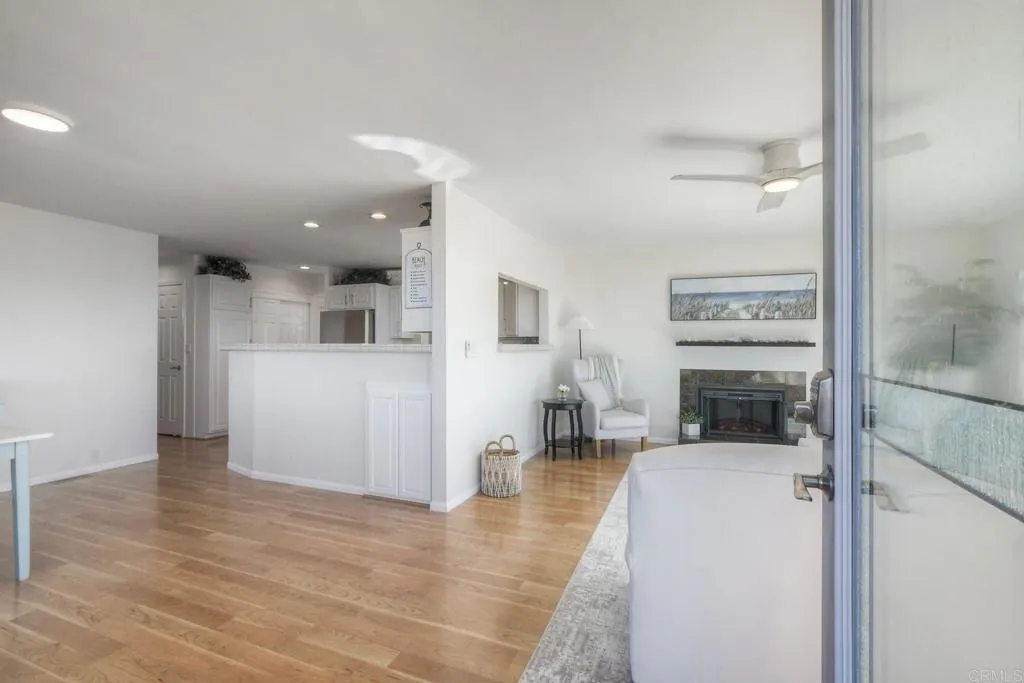 https://cdn.realtyfeed.com/cdn/127/306616595/6f5c51cc52e9781c49ba63e66cb35181.webp