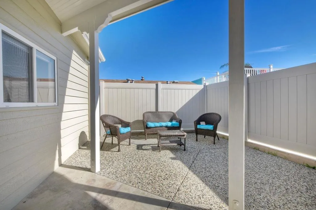 https://cdn.realtyfeed.com/cdn/127/306616595/fdb8189148399a872adca4d038c98cc7.webp
