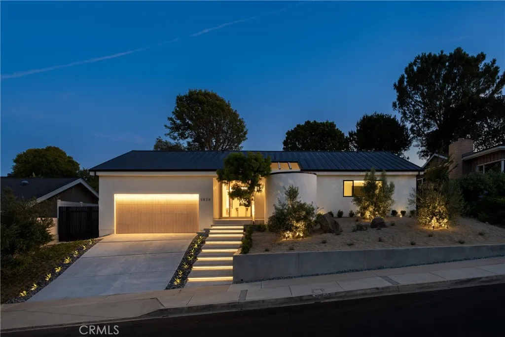 https://cdn.realtyfeed.com/cdn/127/306616651/99f19ec92b48bf9185e267a2454fa479.webp