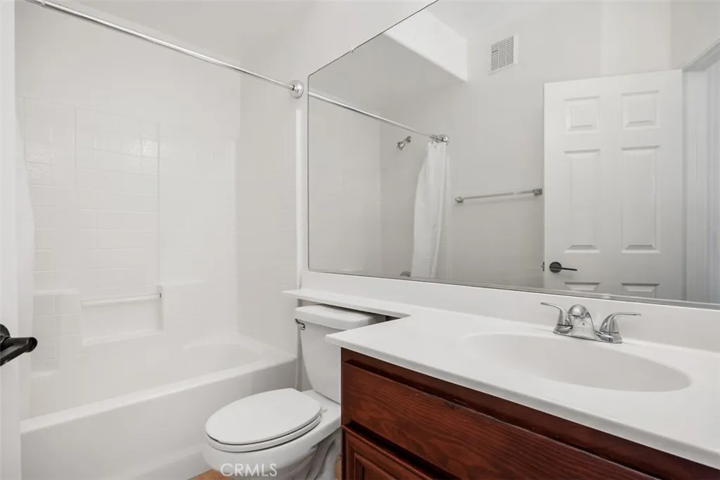 Photo #25: OC26003307 Listing: Photo #25