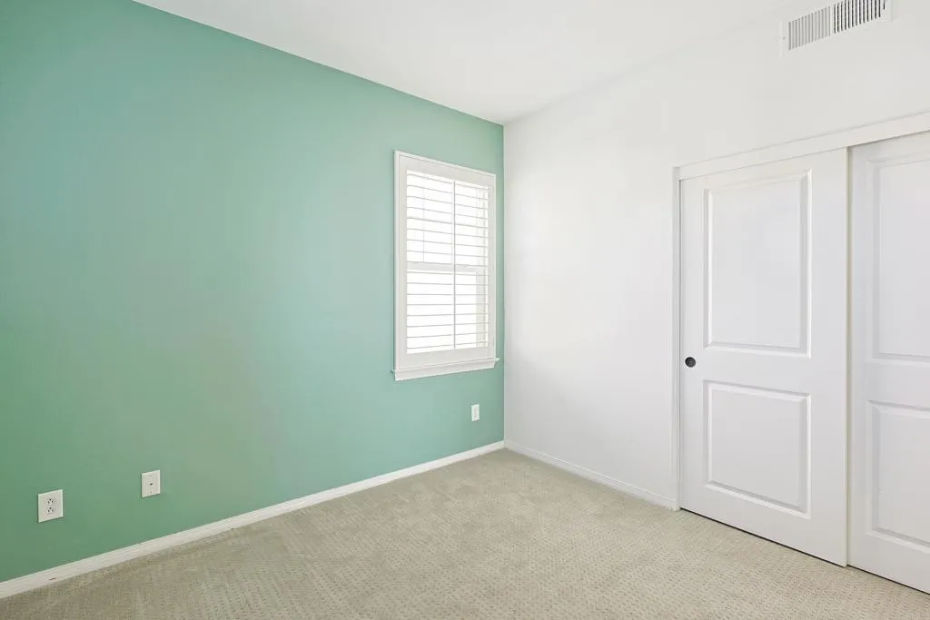 https://cdn.realtyfeed.com/cdn/127/306616719/67c1f63f07cc065a17bb68b957226c88.webp