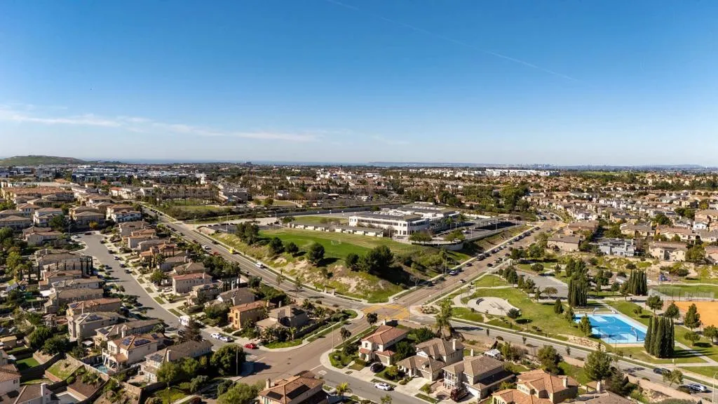 https://cdn.realtyfeed.com/cdn/127/306616719/8585f0b0436c07351dd2bf8074d9f178.webp