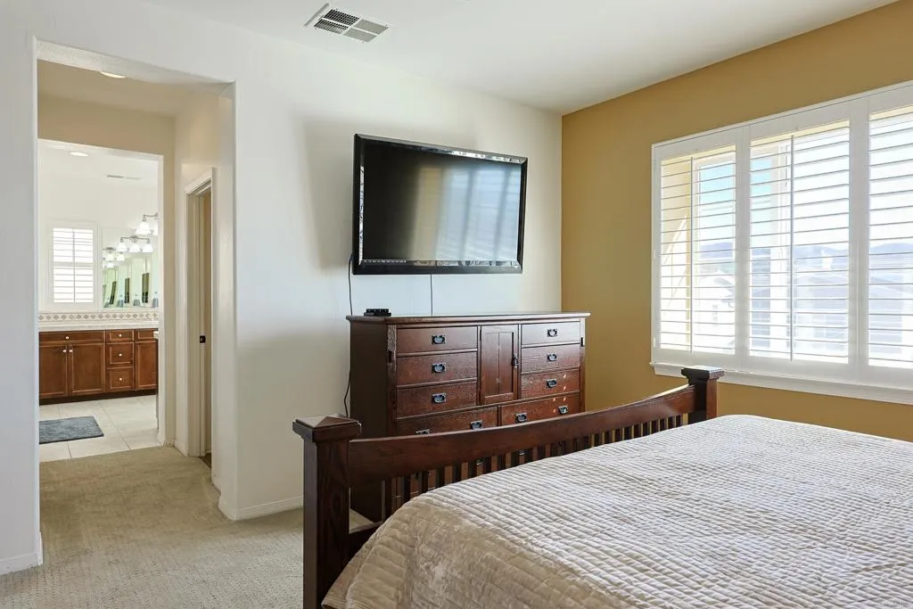 https://cdn.realtyfeed.com/cdn/127/306616719/b727aef7727da3312670c8193fba82ae.webp