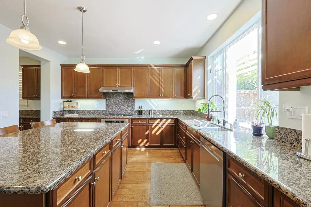 https://cdn.realtyfeed.com/cdn/127/306616719/c16edaa89993a7f9c5c0549ad86bc406.webp
