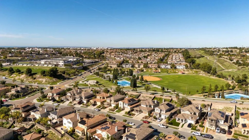 https://cdn.realtyfeed.com/cdn/127/306616719/cb736b71a37f5bd586636311c0302071.webp