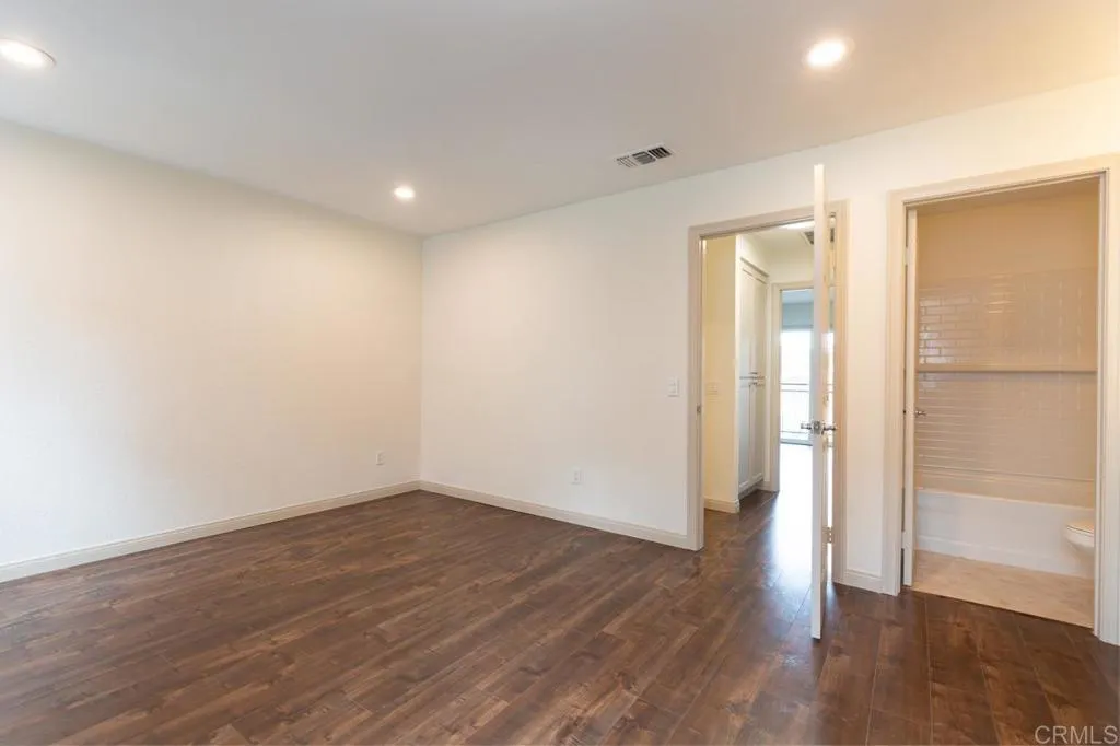 https://cdn.realtyfeed.com/cdn/127/306616804/9a8d7344172d1ba3bc524f32a6193644.webp
