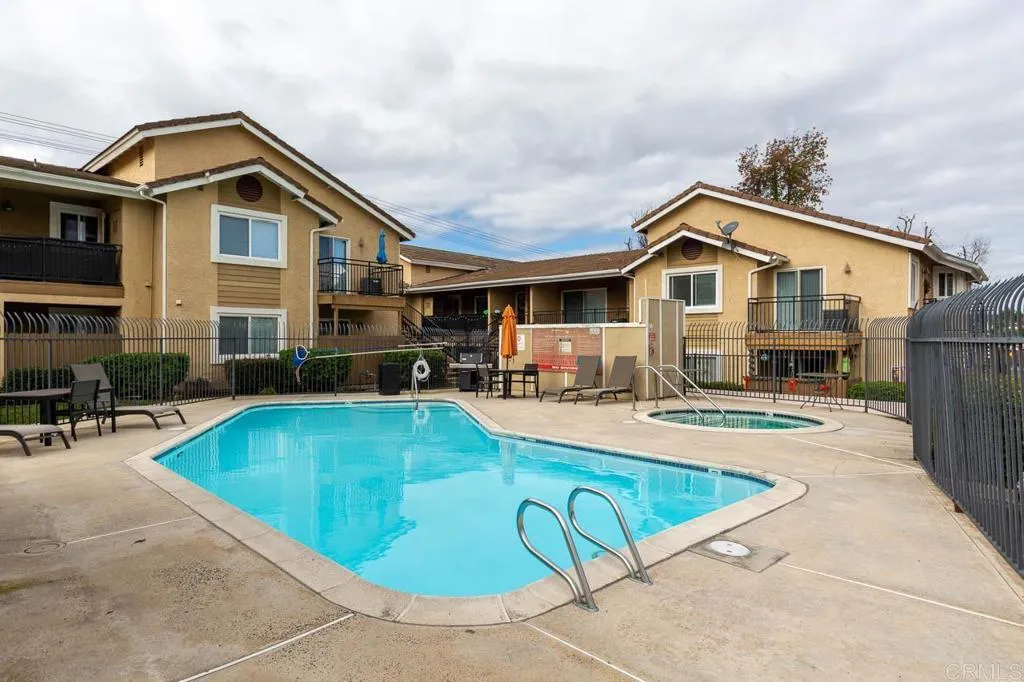 https://cdn.realtyfeed.com/cdn/127/306616804/b8cc5a73cfc9eec51494dfecd4a28ad5.webp