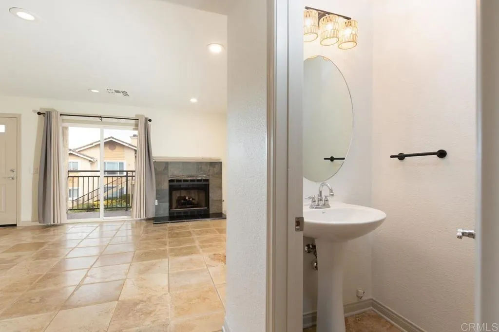 https://cdn.realtyfeed.com/cdn/127/306616804/df5b07a4d92c668ec4a835d0c89a2e4f.webp
