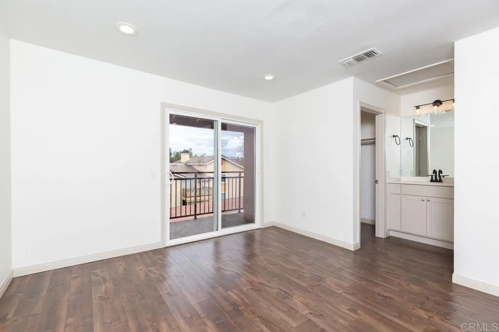 Photo #9: NDP2600320 Listing: Photo #9