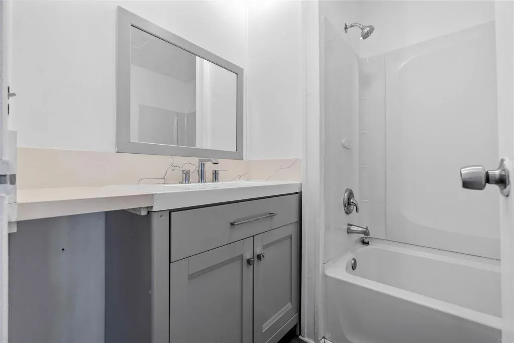 https://cdn.realtyfeed.com/cdn/127/306616843/1bdd02d4510177c4a147b7f6b88d4238.webp