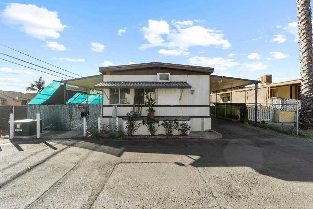 https://cdn.realtyfeed.com/cdn/127/306616843/9c3fbad4ec797d027948f6258751769f.webp