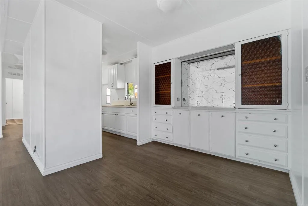 https://cdn.realtyfeed.com/cdn/127/306616843/d75887ea62407c78f05672ec7e5b16b0.webp
