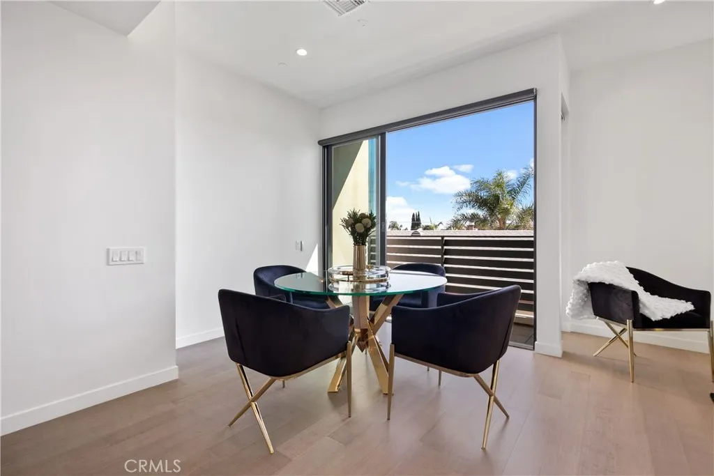 823 N Fuller Unit E, West Hollywood, CA 90046 - Photo 4 of 22, West Hollywood, CA
