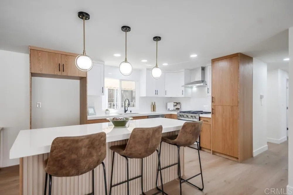 https://cdn.realtyfeed.com/cdn/127/306616863/0777712d67ef5f72b5c73cc702be0d97.webp
