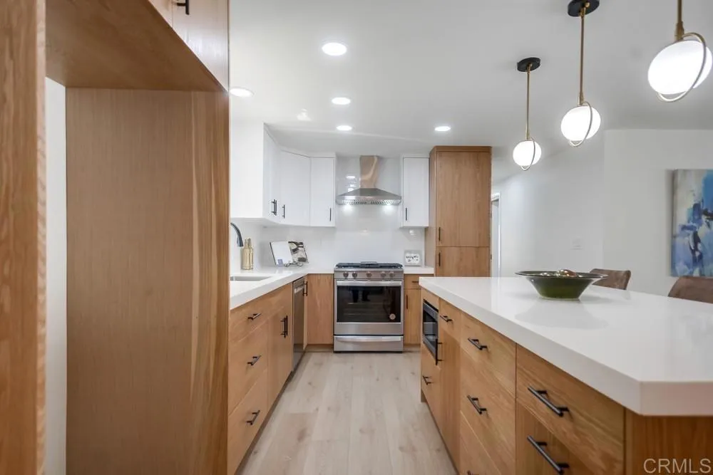 https://cdn.realtyfeed.com/cdn/127/306616863/6f14b3ddb6ee2b036953abe0ab57e7e7.webp