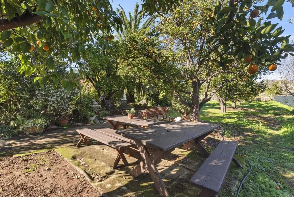 https://cdn.realtyfeed.com/cdn/127/306616897/f3a32318f759ff85e043e21c03058040.webp
