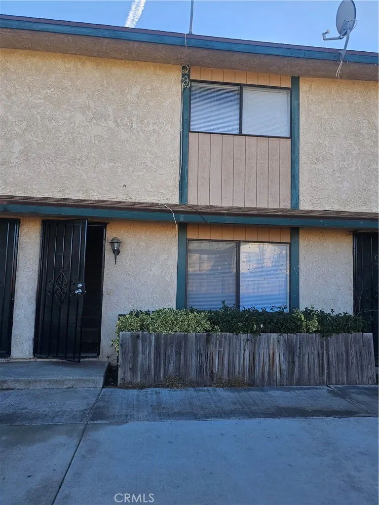 Lancaster, CA 93534