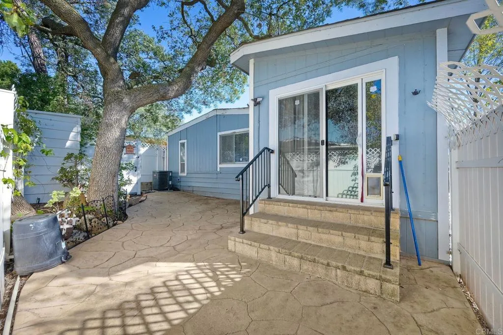 https://cdn.realtyfeed.com/cdn/127/306616919/38014026af26f0695bcc81c7558447bb.webp