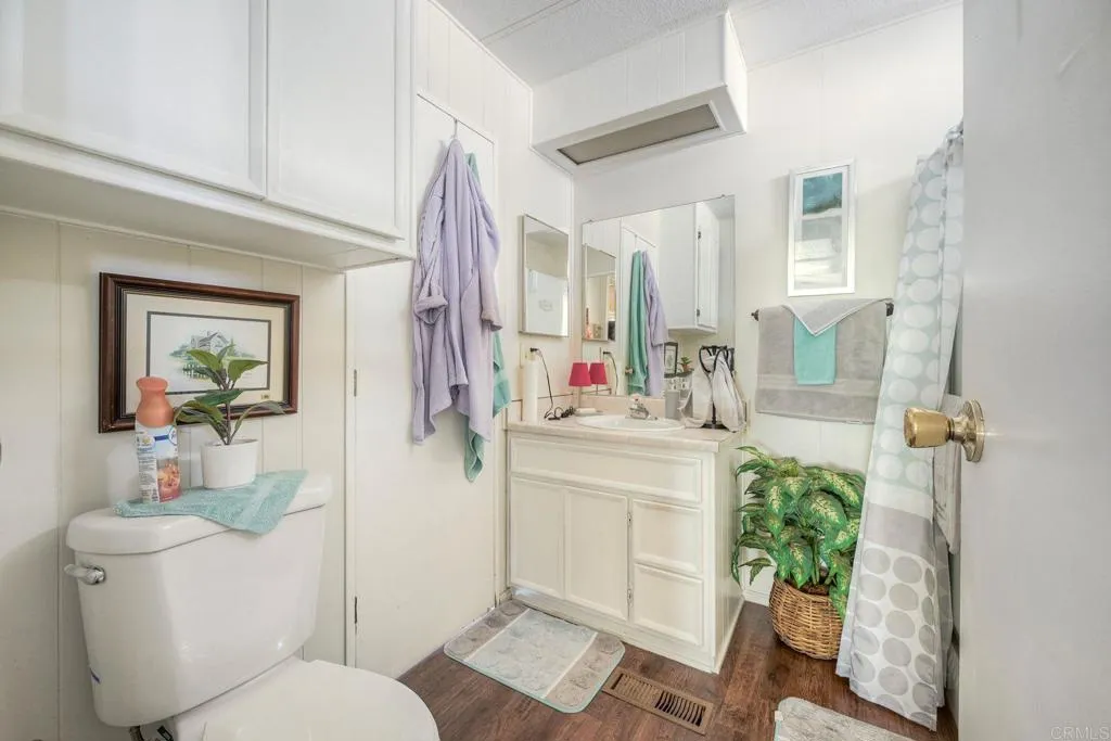 https://cdn.realtyfeed.com/cdn/127/306616919/fe95de537f647a8ca77887b5c1417930.webp