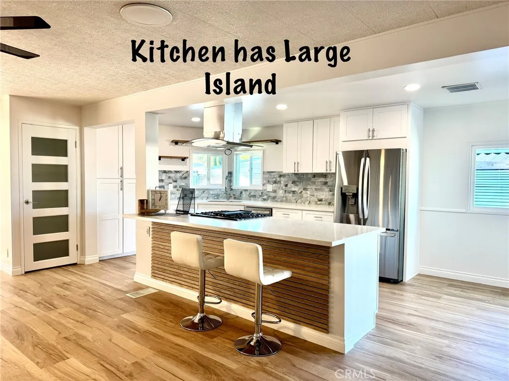 https://cdn.realtyfeed.com/cdn/127/306616964/6ebfaf59b7d3b4509c8e917be64acf73.webp