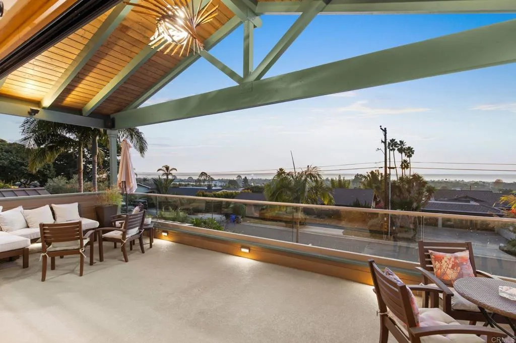 3354 Seacrest Drive, Carlsbad, CA, 92008